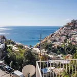 La Perla Di Chicca Apartment