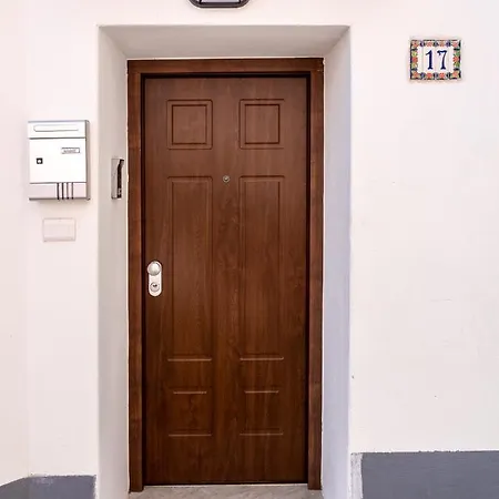 La Perla Di Chicca Apartament *