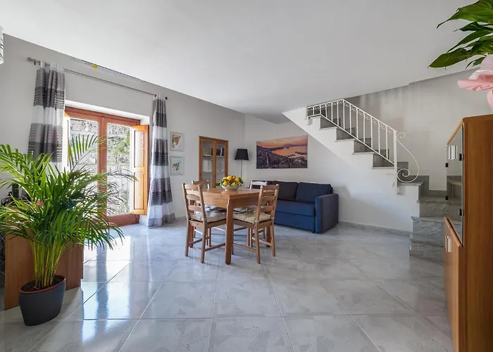 La Perla Di Chicca Appartamento *