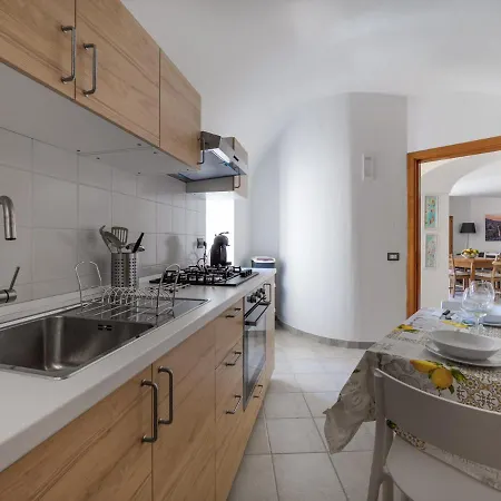 La Perla Di Chicca Positano